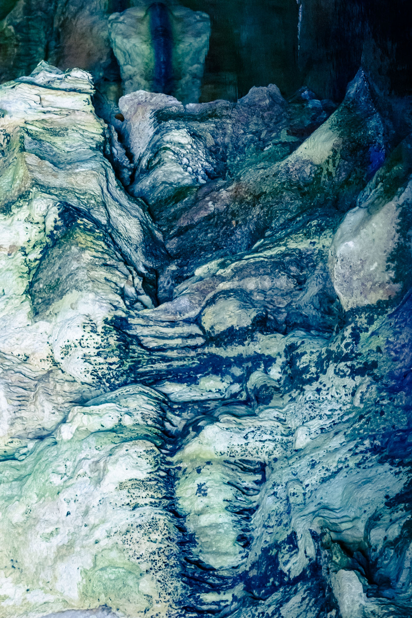 40°33′53.45″N 8°09′36.5″E