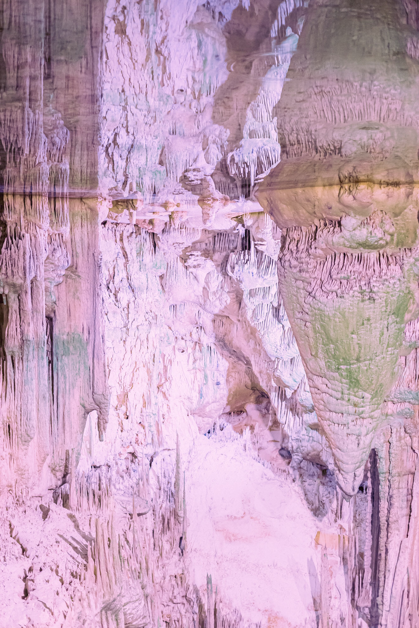 40°33′53.45″N 8°09′36.5″E